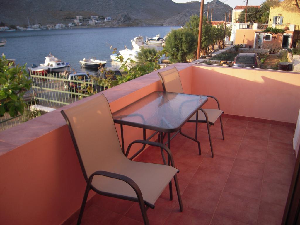 Apartamento Pedi Breeze Symi Exterior foto
