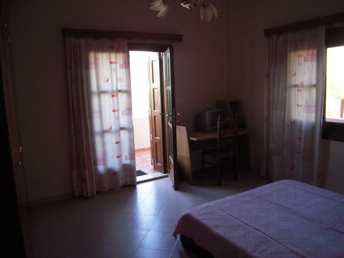 Apartamento Pedi Breeze Symi Habitación foto